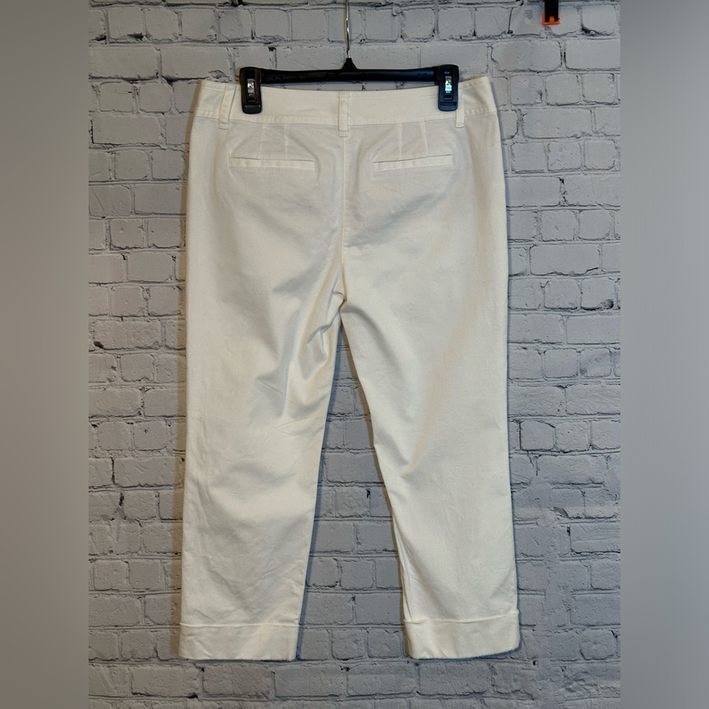 WHBM White Cuffed Capri Size 8 - Picture 2 of 10